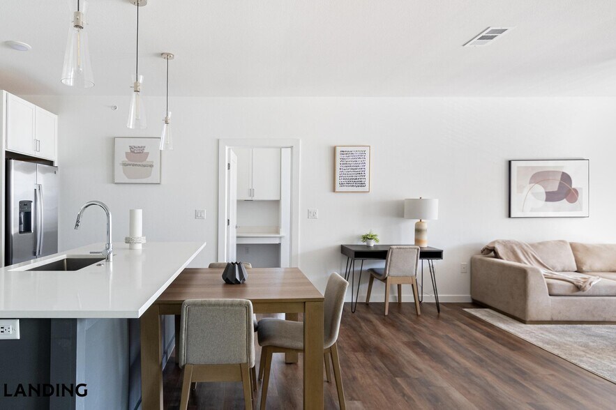 Building Photo - 5511 Caprock Smt Dr