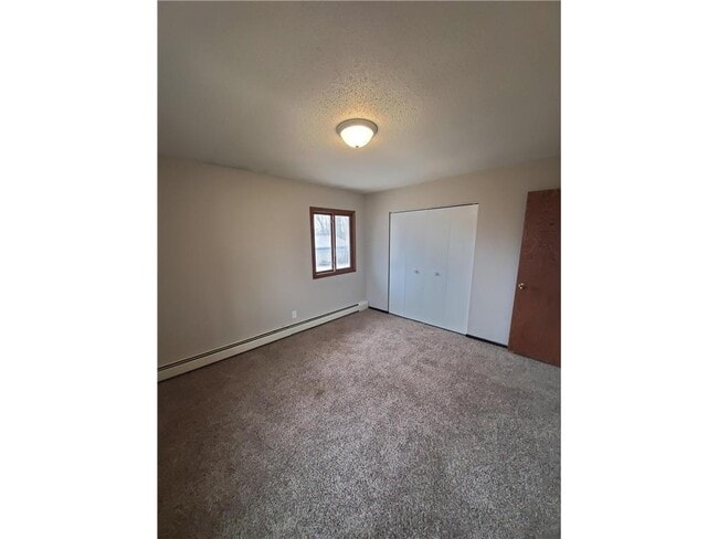 Building Photo - 725 S 9th St