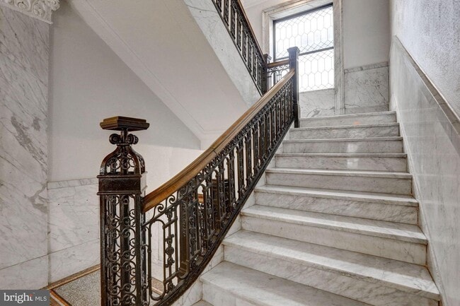 Building Photo - 2153 California St NW