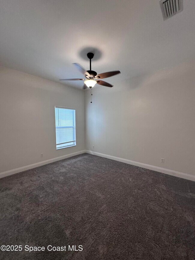 Building Photo - 802 Del Mar Cir