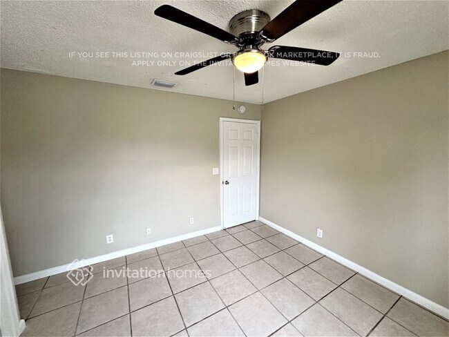 Building Photo - 1336 Waterway Cove Dr