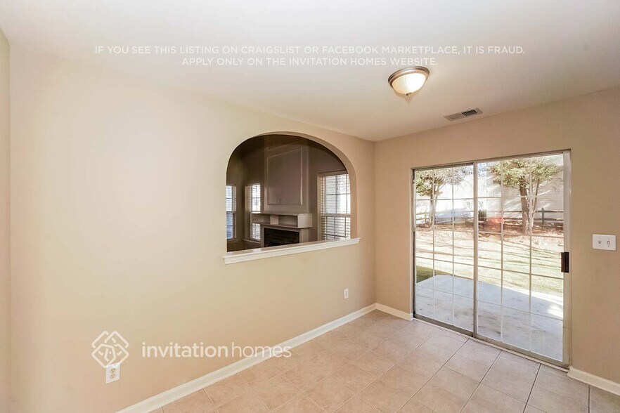 Building Photo - 12601 Cedar Crossings Dr