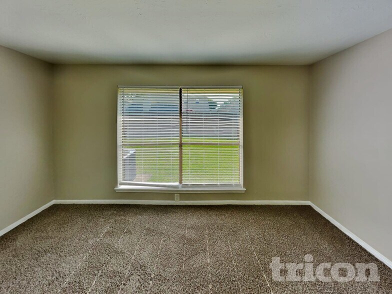Building Photo - 3326 Doherty Pl