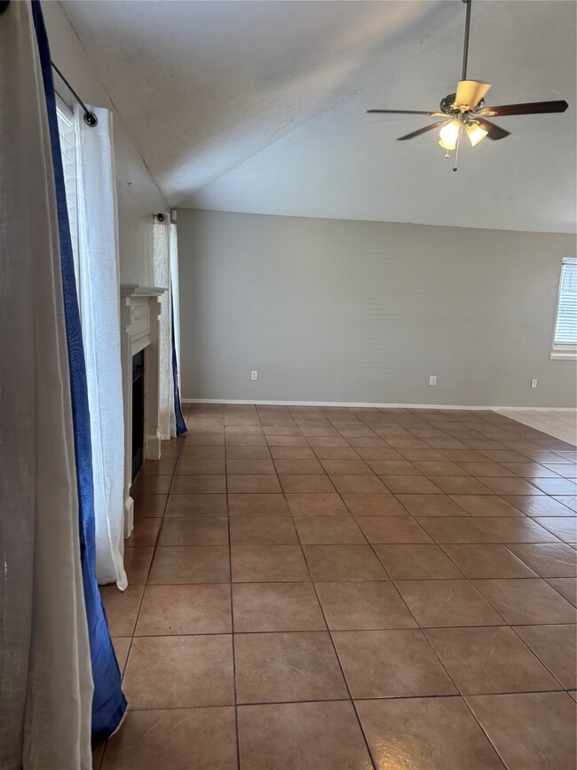 Building Photo - 2602 Grand Teton Dr