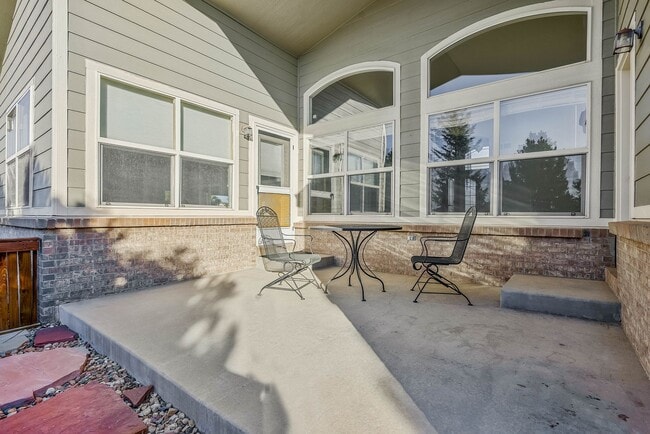 Building Photo - 6756 Solana Dr
