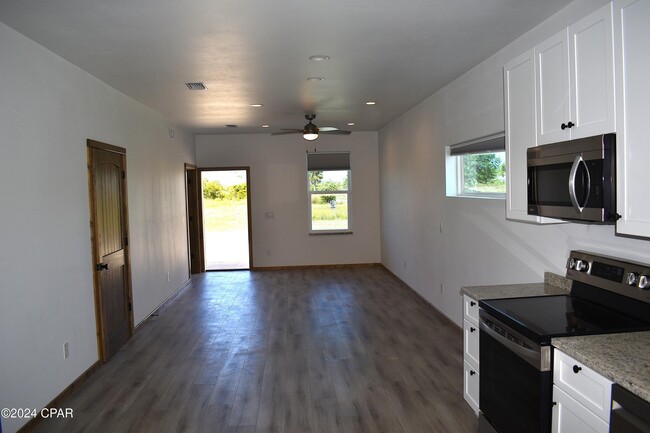 Building Photo - 316 Hatley Dr