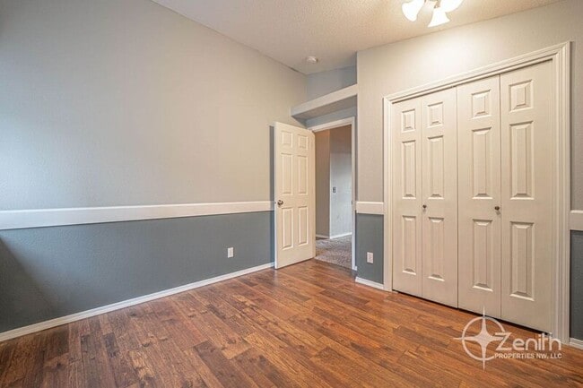 Building Photo - 4314 NE 126th St