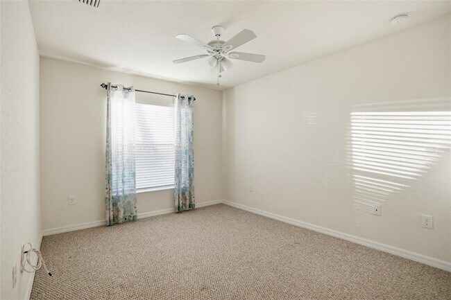 Building Photo - 3631 Celebration Dr