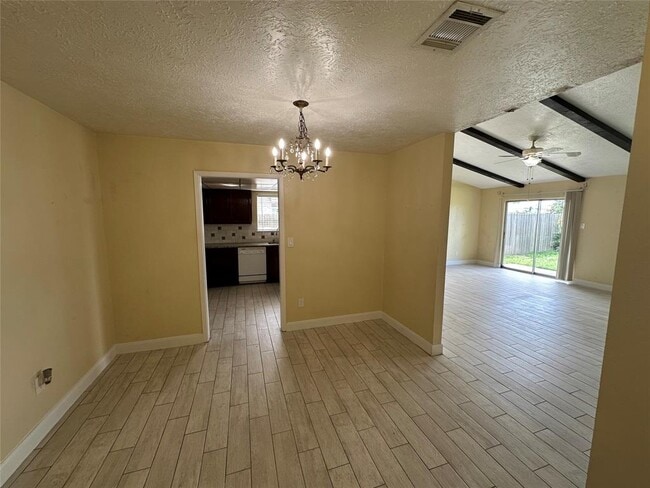 Building Photo - 17107 Bougainvilla Ln