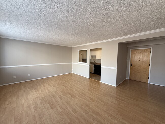 Building Photo - 1245 13th St NW