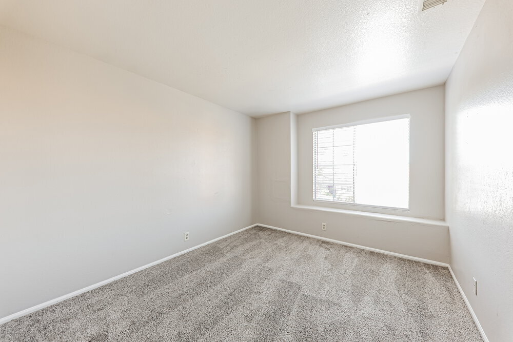 Building Photo - 7706 W Tonto Dr