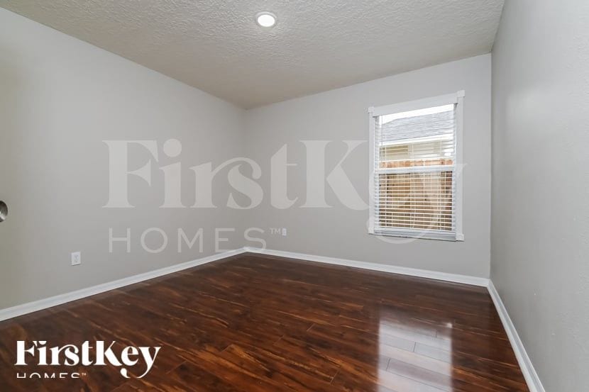 Building Photo - 2524 Wheeler Groves Dr