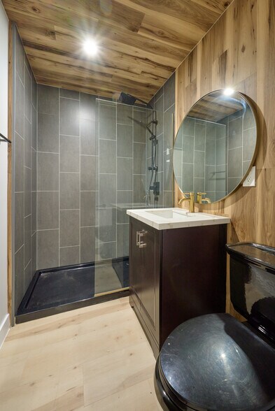 Building Photo - 1139 Bellevue Ave