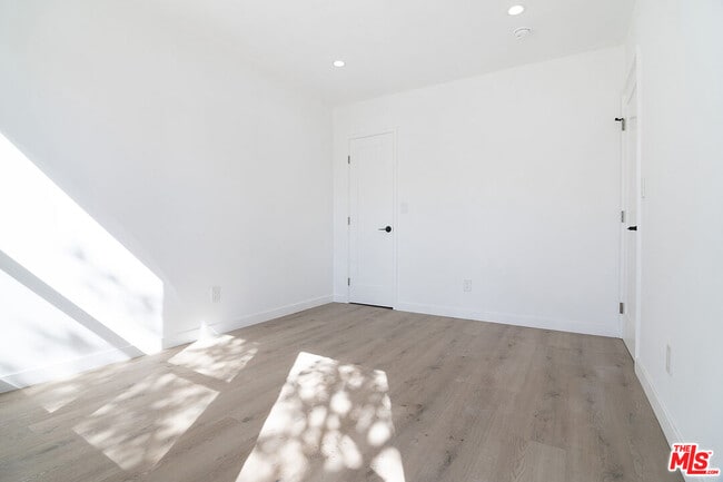 Building Photo - 17638 Welby Way