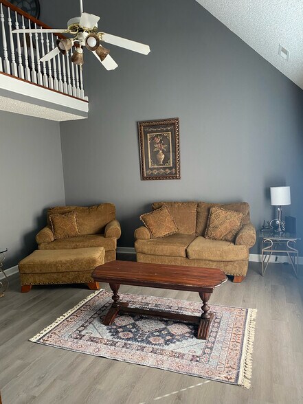 Building Photo - Room in House on Brian William Rd