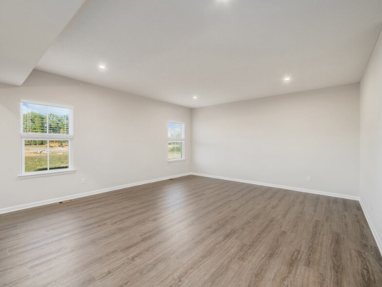 Building Photo - 370 Alicia Kelton Dr