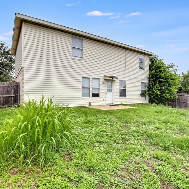 Building Photo - 8751 Gray Fox Ct