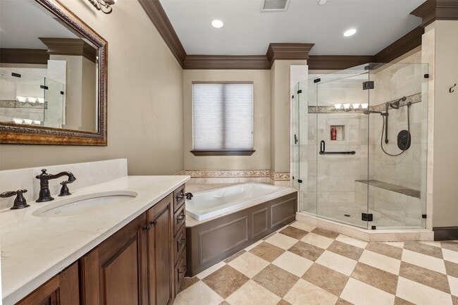 Building Photo - 501 Samuels Ave