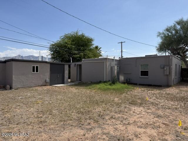 Building Photo - 1431 E Adelaide Dr