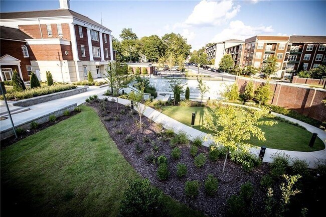 Building Photo - 3979 Potomac Dr NW