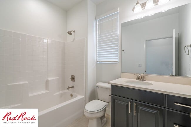 Building Photo - St. George 3 Bedroom Single-Level Home–$30...