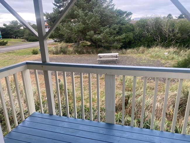 Building Photo - 934 Starfish Ct SW