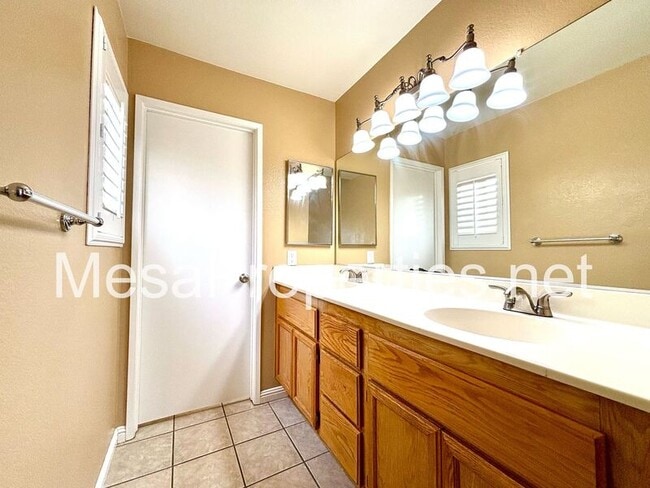 Building Photo - 12982 Haverford Ct