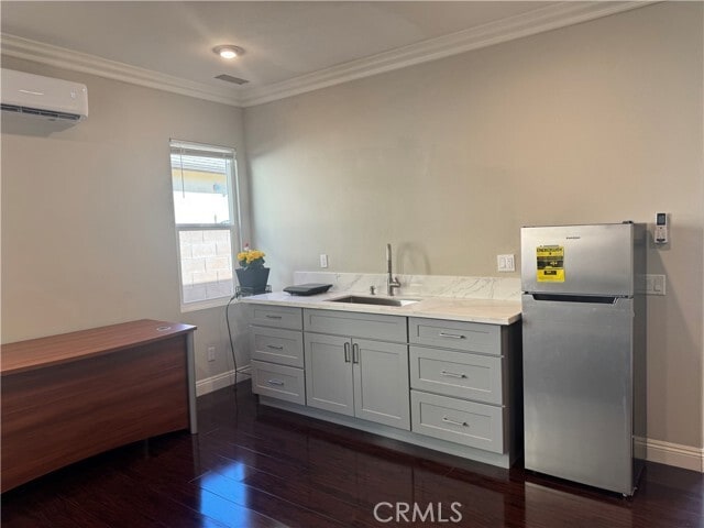 Building Photo - 19 Moonridge Ct