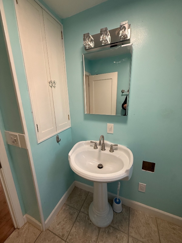 Building Photo - 5381 Mariquita Ave