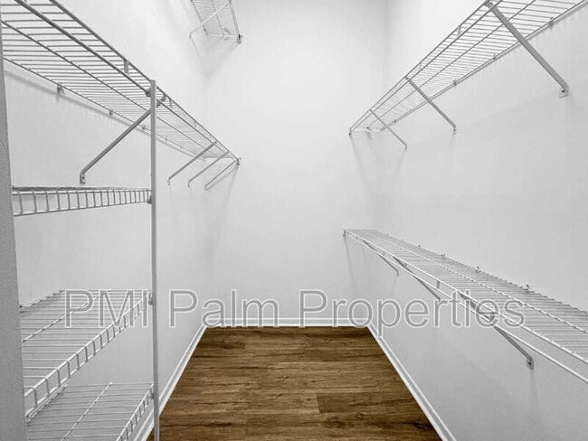 Building Photo - 10293 Allamanda Blvd