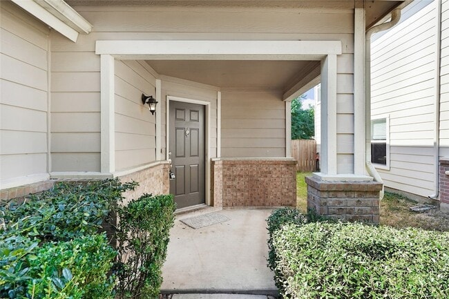 Building Photo - 18743 Westgate Park Dr