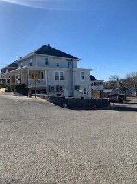 Building Photo - 19 Sagamore Terrace