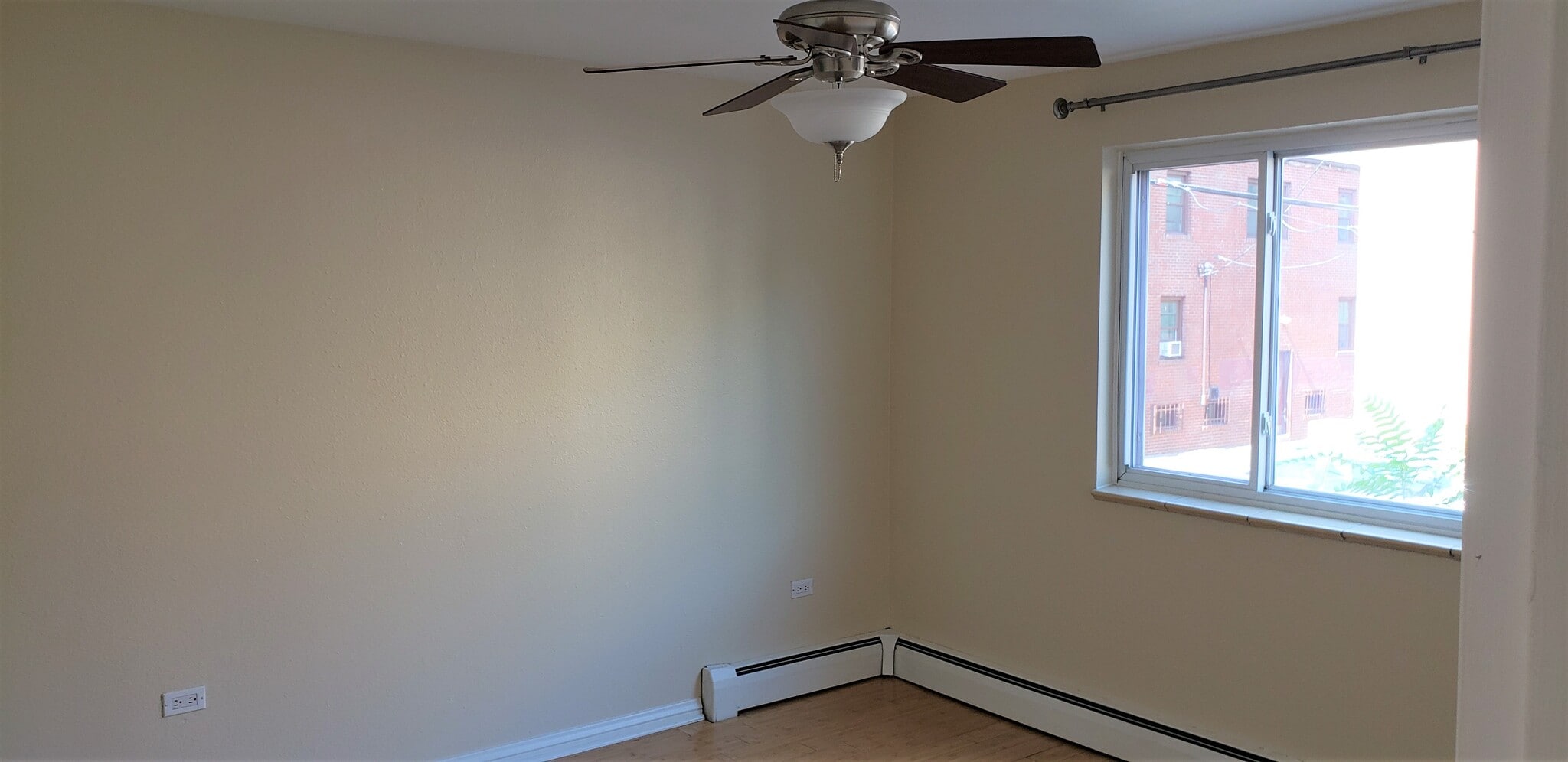 Bedroom entrance - 1045 Pennsylvania Street