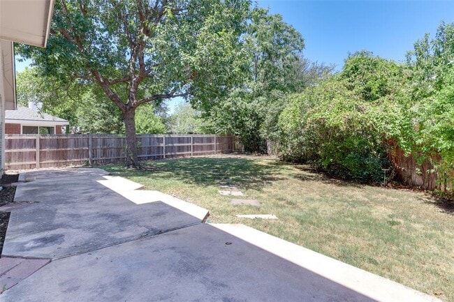 Building Photo - 8302 Cambria Dr