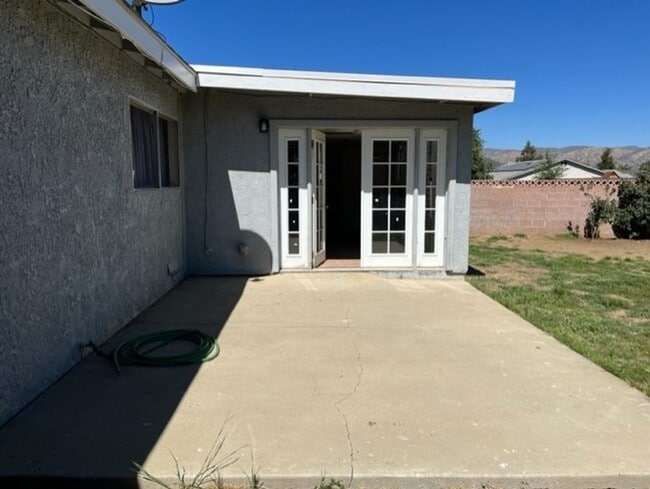 Building Photo - Spacious 3-Bedroom, 2-Bath Home – 1,510 Sq. Ft.