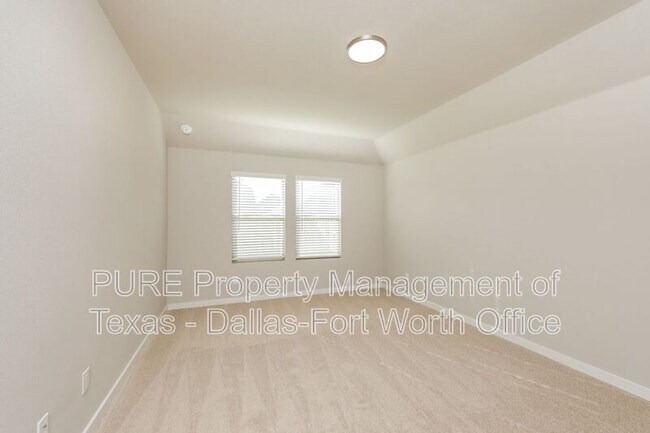 Building Photo - 805 Tidal Dr