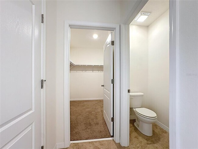 Building Photo - 5817 Arboretum St