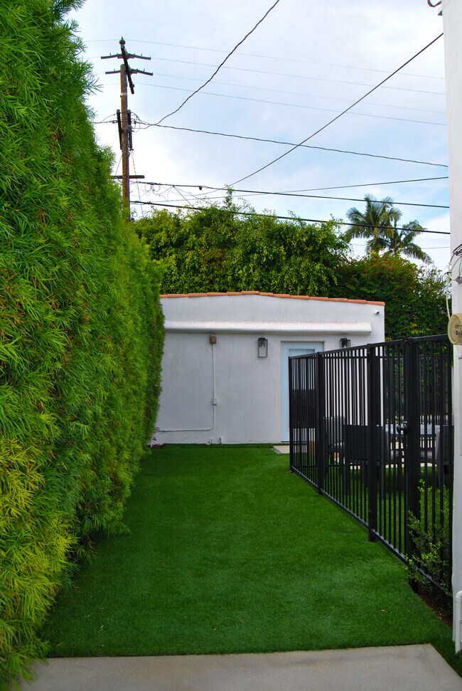 Primary Photo - 159 N Willaman Dr