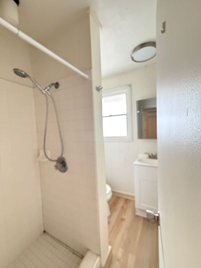 Building Photo - Island Living in the Heart of Waikiki – 2 Bed, 1 Bath with Parking!