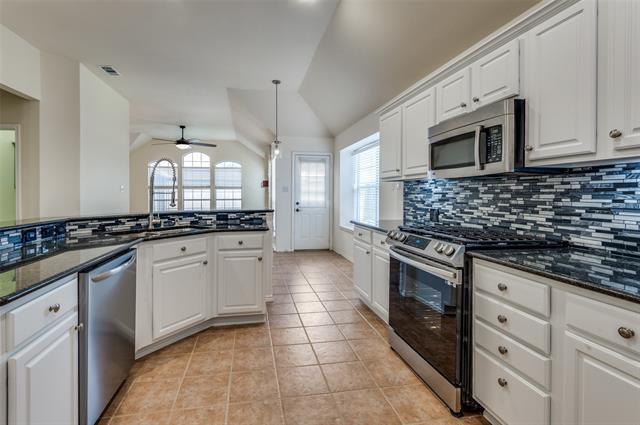 Building Photo - 6717 Candlecreek Ln
