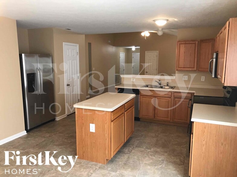 Building Photo - 12663 Pinetop Way