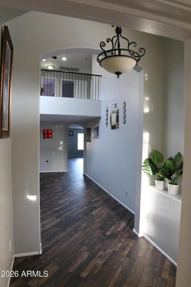 Building Photo - 38103 N Bonnie Ln