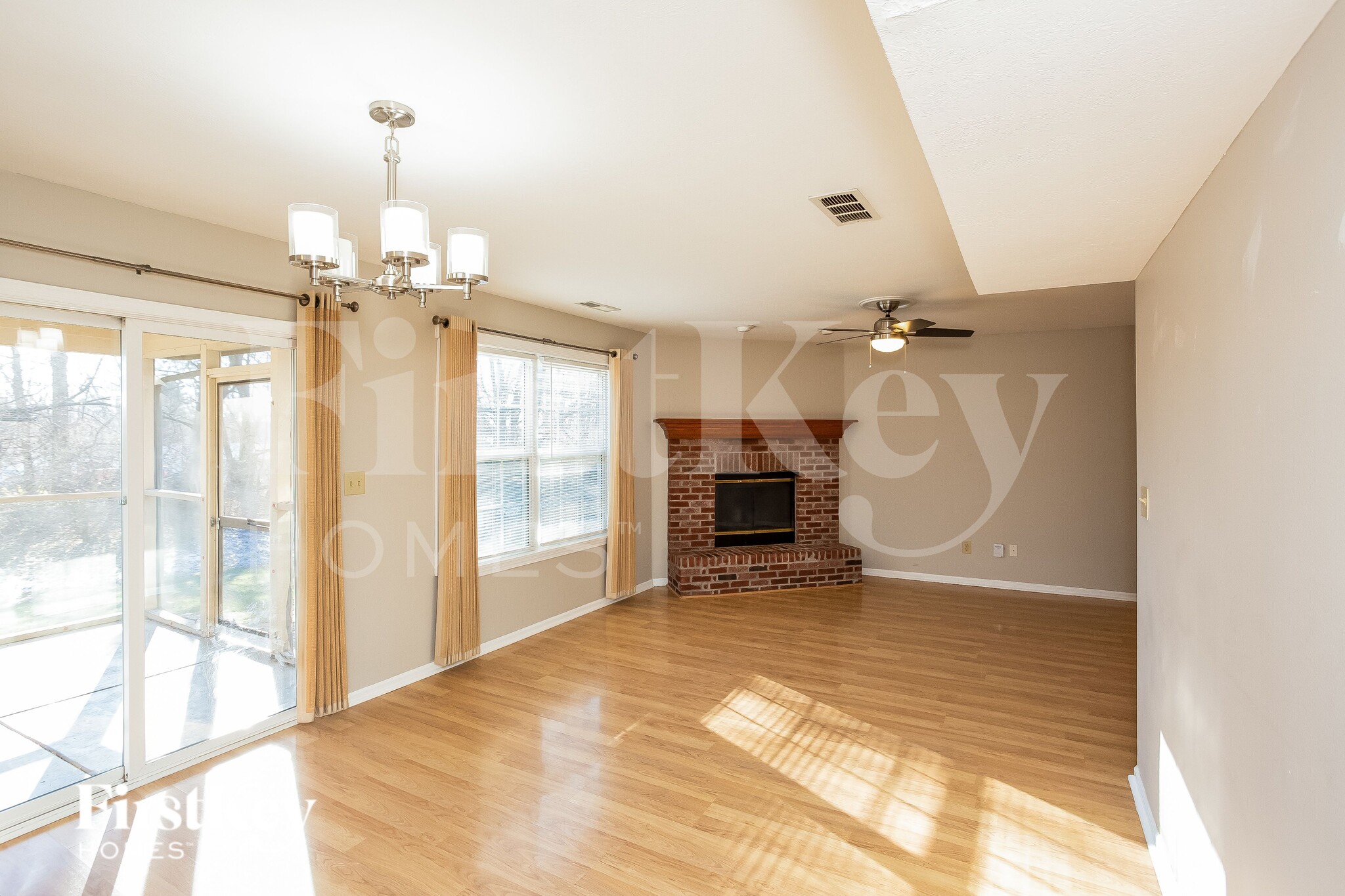Building Photo - 896 Preakness Dr