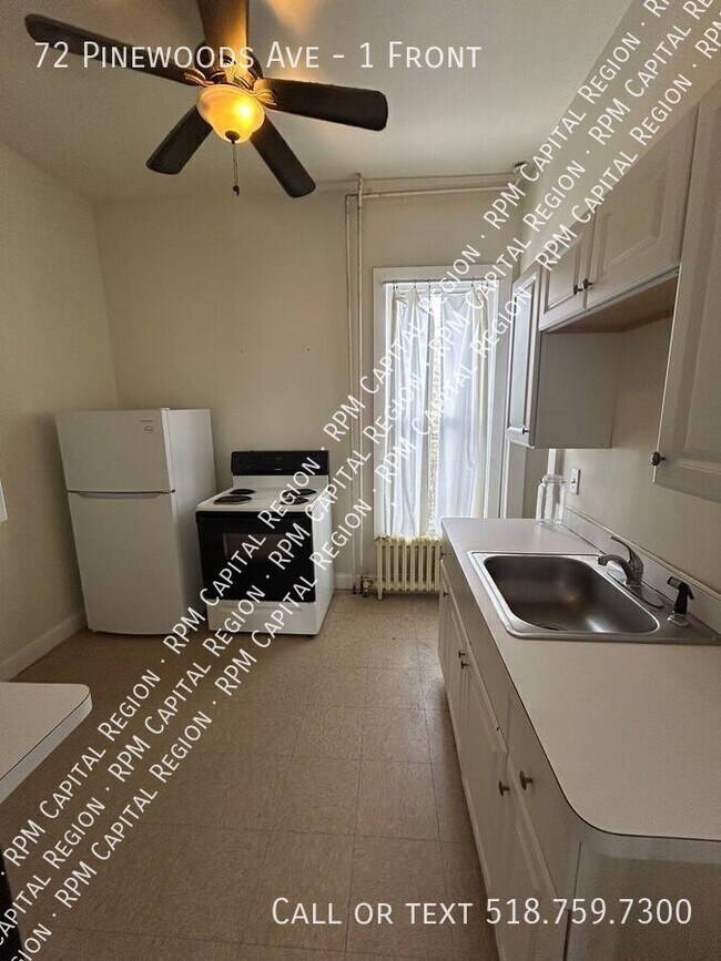 Building Photo - 72 Pinewoods Ave