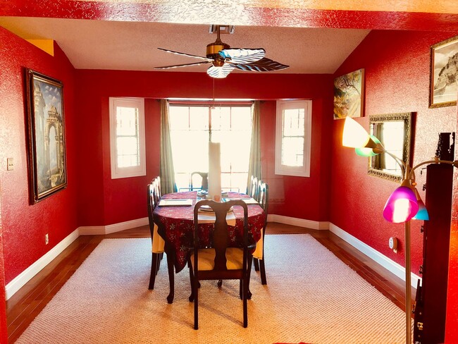Building Photo - Gorgeous Furnished Oasis in Las Vegas Avai...