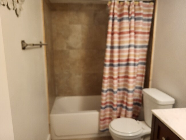 Building Photo - 681 Olde Camelot Cir