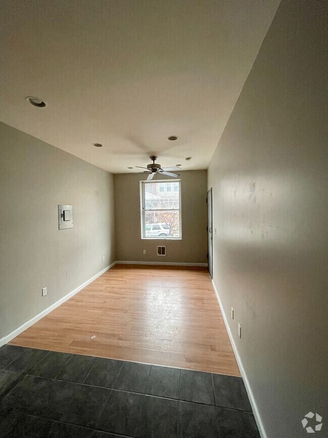 Building Photo - 3374 Amber St