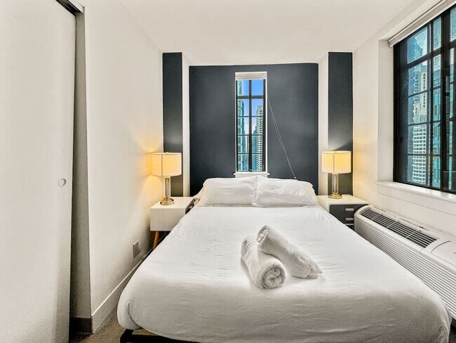 Building Photo - 111-23 N 15th St