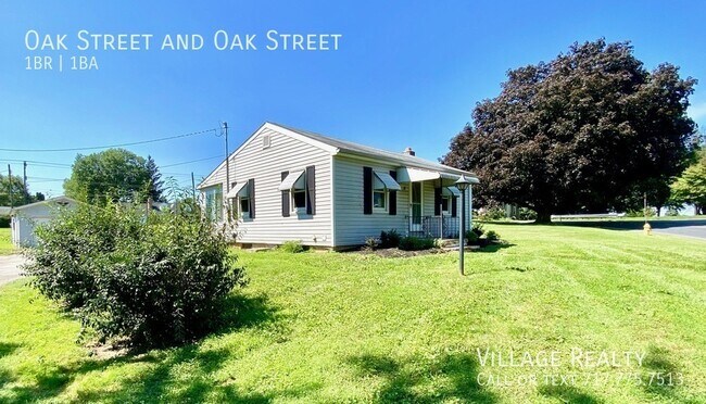 Building Photo - 24 Oak St
