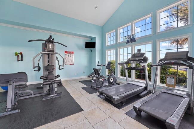 Building Photo - 7000 Seawall Blvd